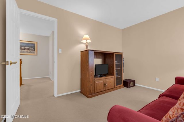 1 Trent Road, Tinton Falls, NJ 07753