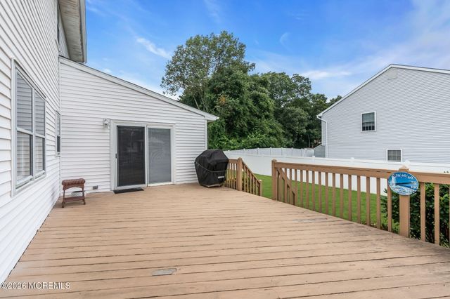 1 Trent Road, Tinton Falls, NJ 07753