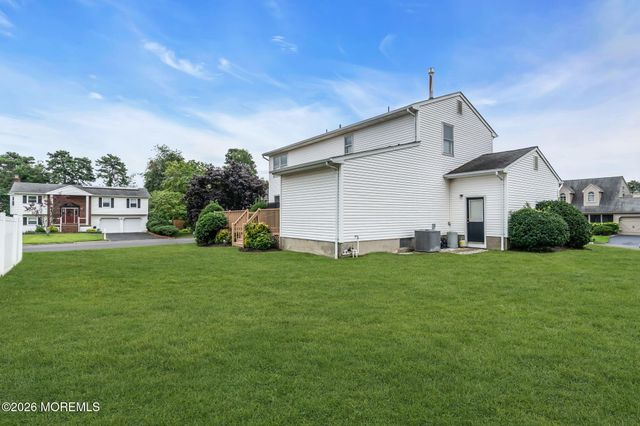 1 Trent Road, Tinton Falls, NJ 07753