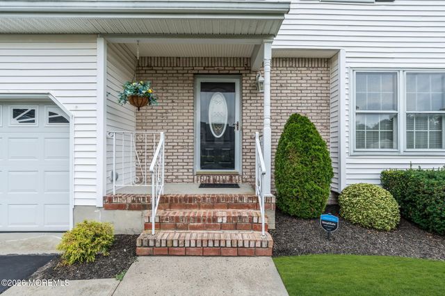 1 Trent Road, Tinton Falls, NJ 07753