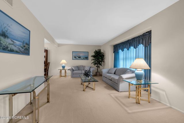 1 Trent Road, Tinton Falls, NJ 07753