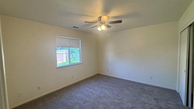 2428 Young Ave, Stockton, CA 95205