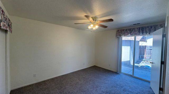 2428 Young Ave, Stockton, CA 95205
