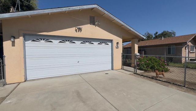 2428 Young Ave, Stockton, CA 95205