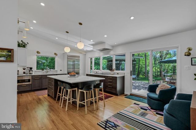 8303 STILL SPRING CT, Bethesda, MD 20817