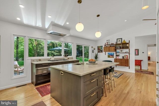 8303 STILL SPRING CT, Bethesda, MD 20817