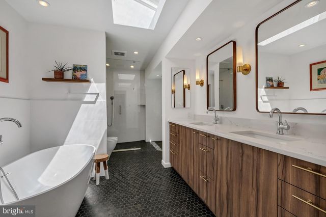 8303 STILL SPRING CT, Bethesda, MD 20817