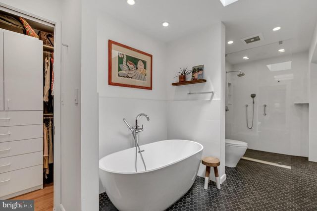 8303 STILL SPRING CT, Bethesda, MD 20817