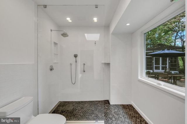 8303 STILL SPRING CT, Bethesda, MD 20817