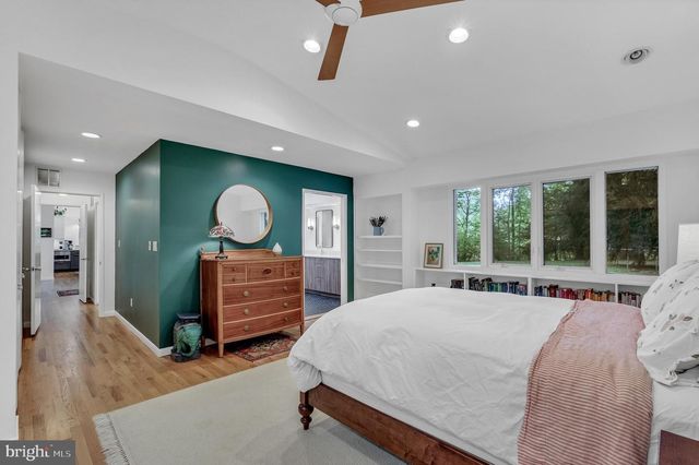 8303 STILL SPRING CT, Bethesda, MD 20817