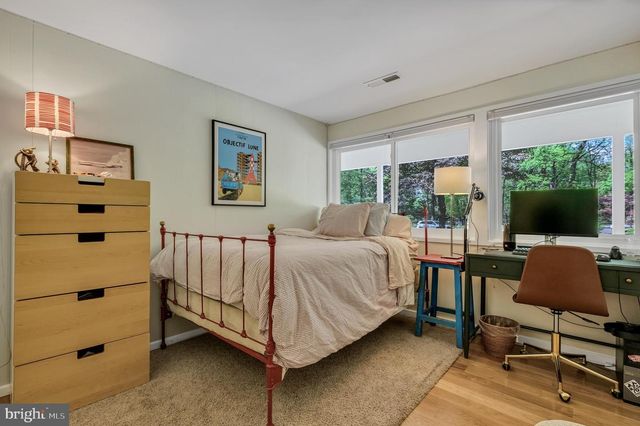 8303 STILL SPRING CT, Bethesda, MD 20817