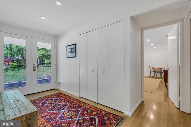 8303 STILL SPRING CT, Bethesda, MD 20817