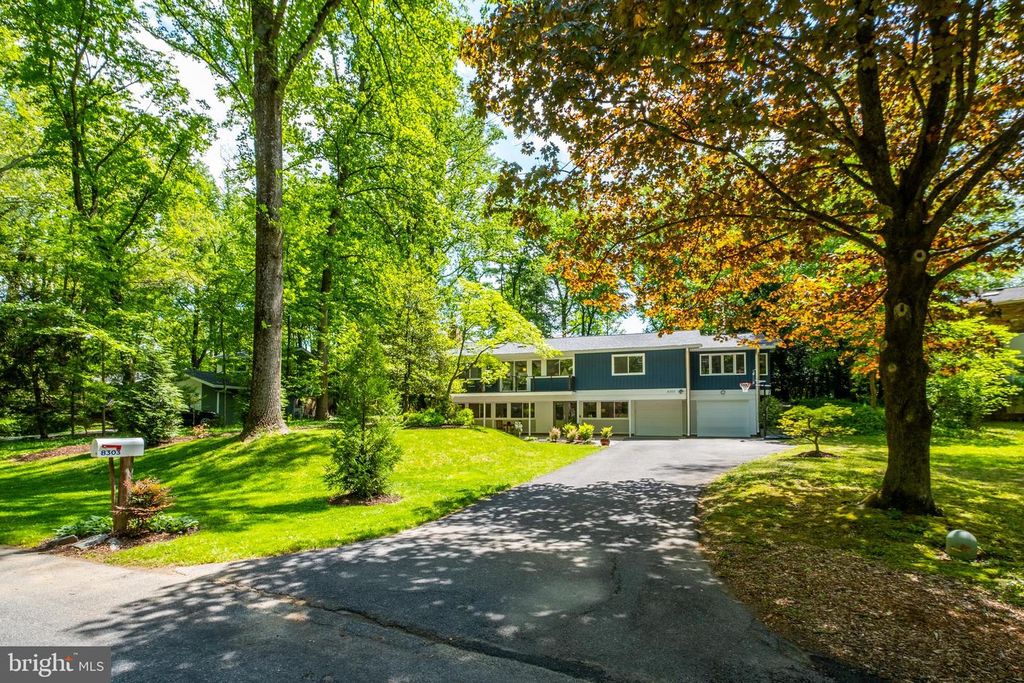 8303 STILL SPRING CT, Bethesda, MD 20817