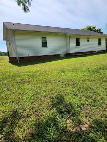 3405 US Highway 311 N, Pine Hall, NC 27042