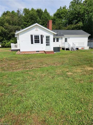 3405 US Highway 311 N, Pine Hall, NC 27042