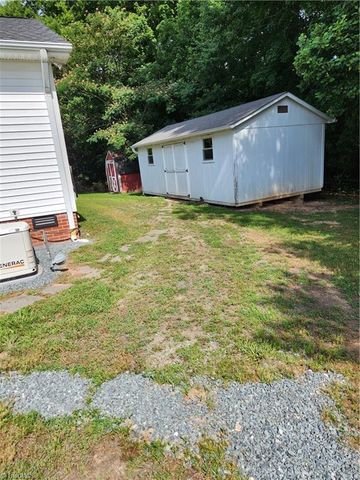 3405 US Highway 311 N, Pine Hall, NC 27042