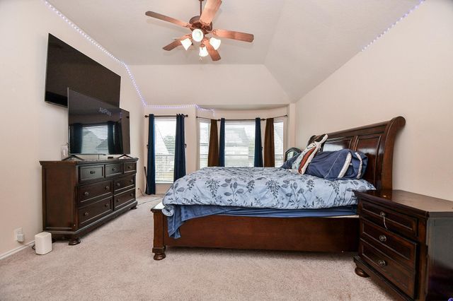 3015 Darby Brook Drive, Fresno, TX 77545