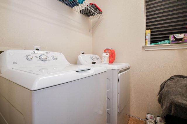 3015 Darby Brook Drive, Fresno, TX 77545