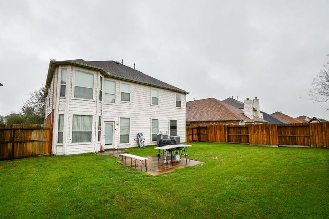 3015 Darby Brook Drive, Fresno, TX 77545