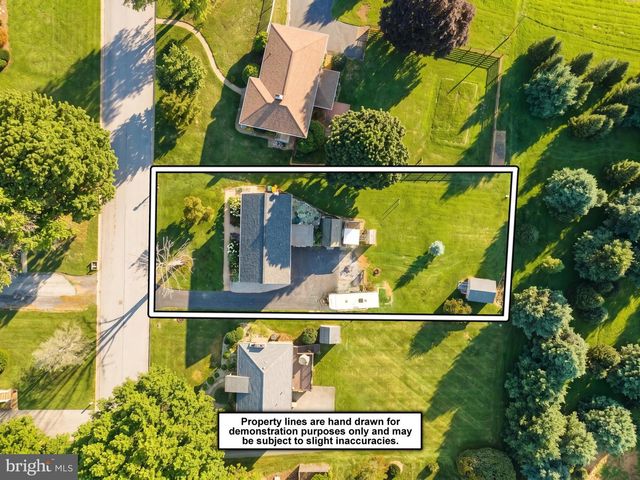 264 NOLLYN DR, Dallastown, PA 17313