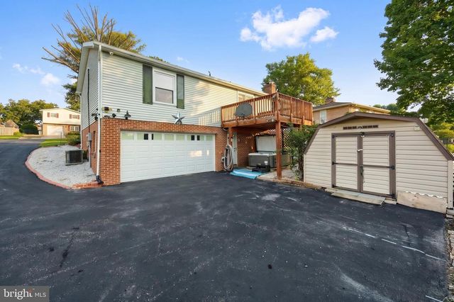 264 NOLLYN DR, Dallastown, PA 17313