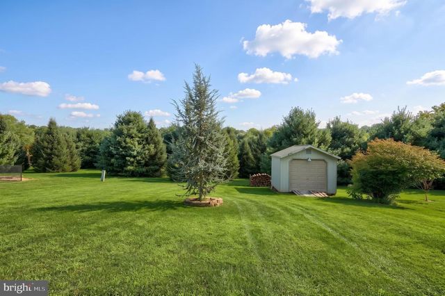 264 NOLLYN DR, Dallastown, PA 17313