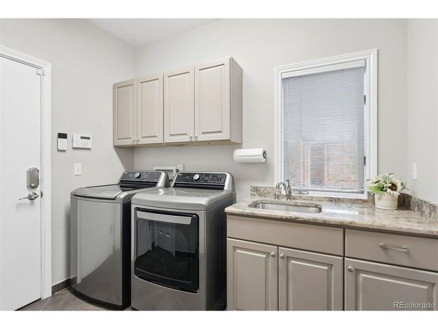 2384 Terrace Dr, Highlands Ranch, CO 80126