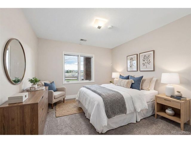 2384 Terrace Dr, Highlands Ranch, CO 80126