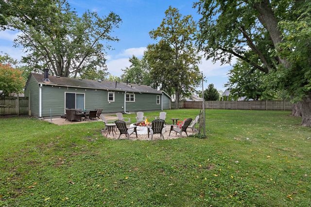 9020 Shady Lane, Wonder Lake, IL 60097