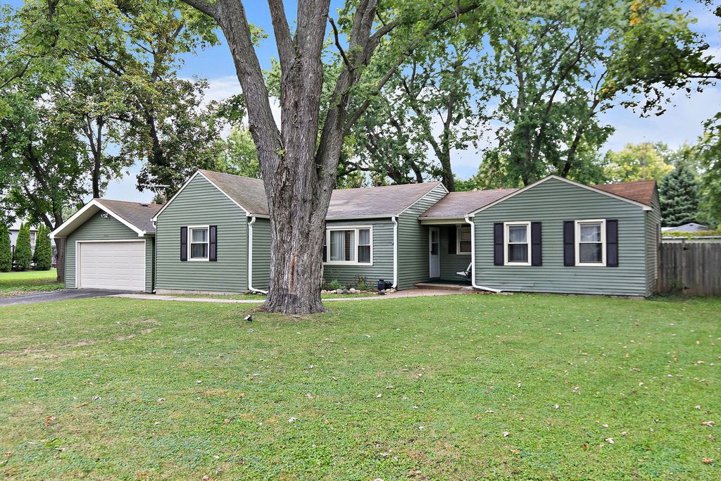 9020 Shady Lane, Wonder Lake, IL 60097
