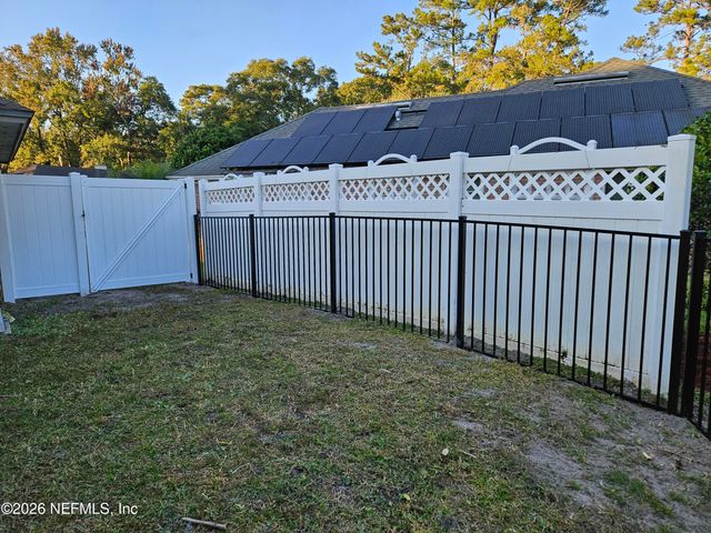 7440 SECRET WOOD Trail, Jacksonville, FL 32216