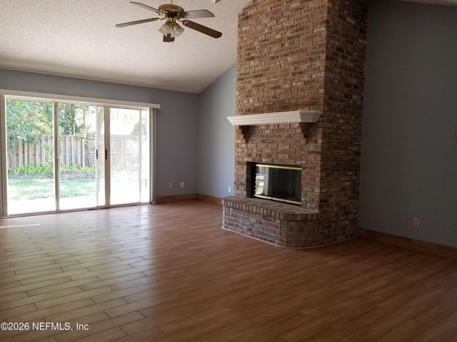 7440 SECRET WOOD Trail, Jacksonville, FL 32216