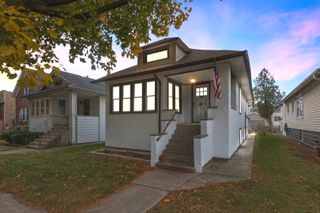 4040 N Meade Avenue, Chicago, IL 60634