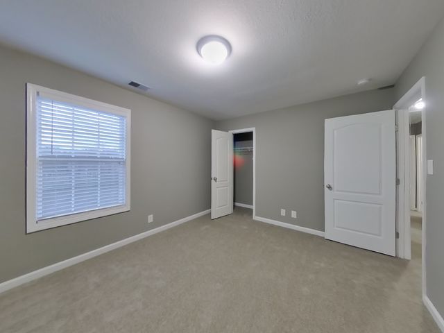 1335 Loren Cir, Clarksville, TN 37042