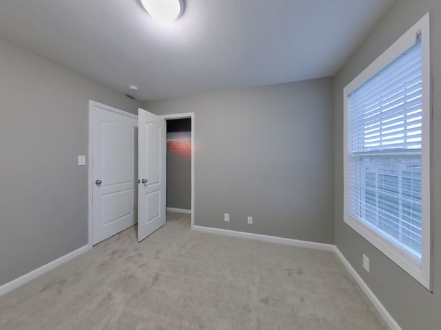 1335 Loren Cir, Clarksville, TN 37042