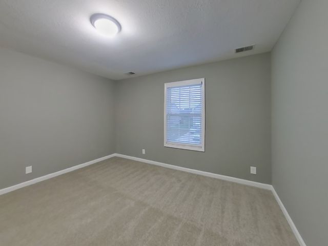 1335 Loren Cir, Clarksville, TN 37042