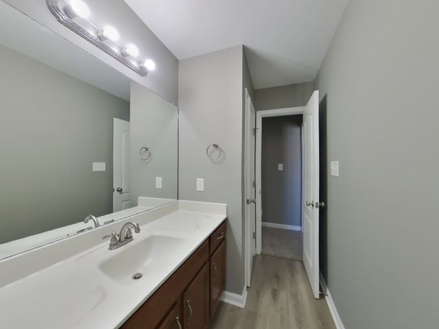 1335 Loren Cir, Clarksville, TN 37042