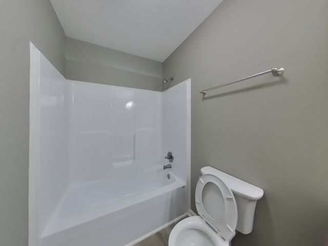 1335 Loren Cir, Clarksville, TN 37042