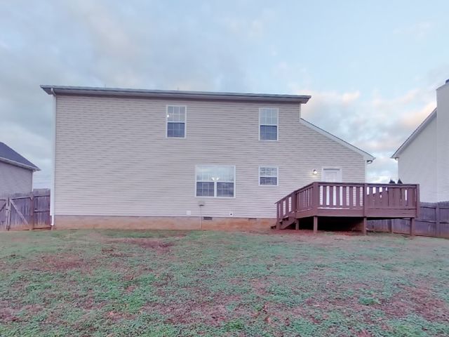 1335 Loren Cir, Clarksville, TN 37042
