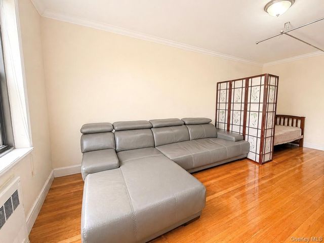 150-29 72nd Road 3A, Flushing, NY 11367