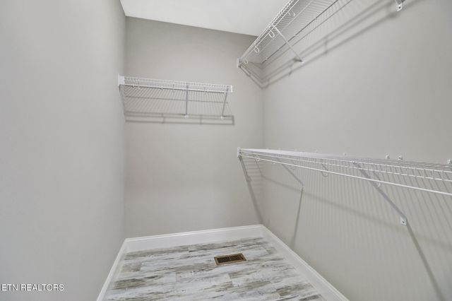 314 Yatasi Tr, Crossville, TN 38572