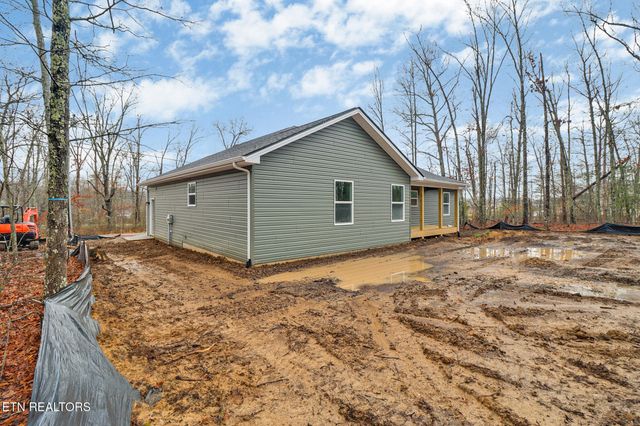 314 Yatasi Tr, Crossville, TN 38572