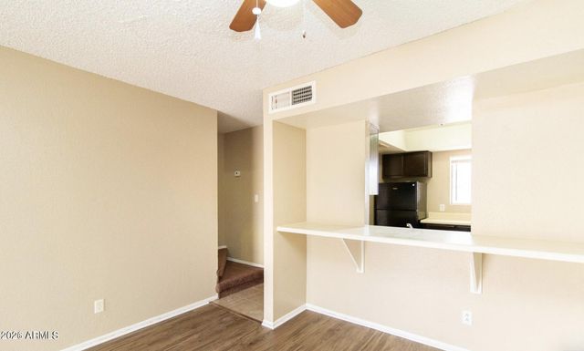2802 E MONTE CRISTO Avenue 101, Phoenix, AZ 85032