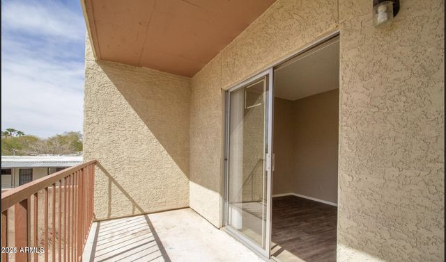 2802 E MONTE CRISTO Avenue 101, Phoenix, AZ 85032