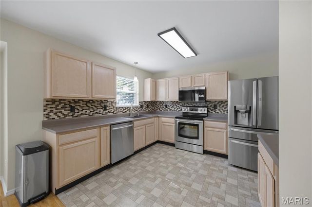 64 Brimstone Corner, O'fallon, MO 63366