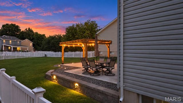 64 Brimstone Corner, O'fallon, MO 63366