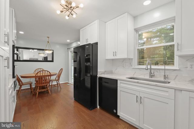 7002 BRISTOL PL, Sykesville, MD 21784