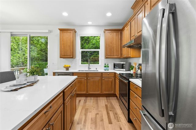 22920 NE 132nd Place, Redmond, WA 98053