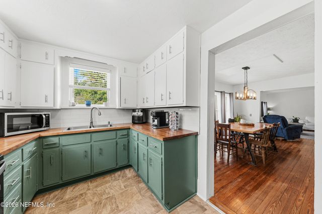 1574 HAMILTON Street, Jacksonville, FL 32210