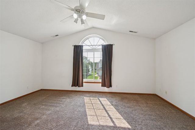 2635 6th Street, Marion, IA 52302